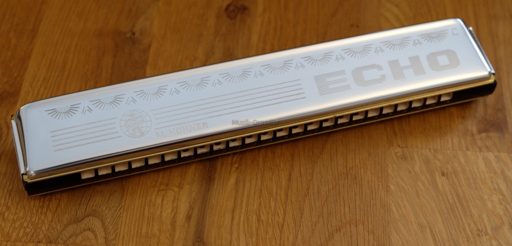 Hohner Echo Tremolo 48 C Bild 1