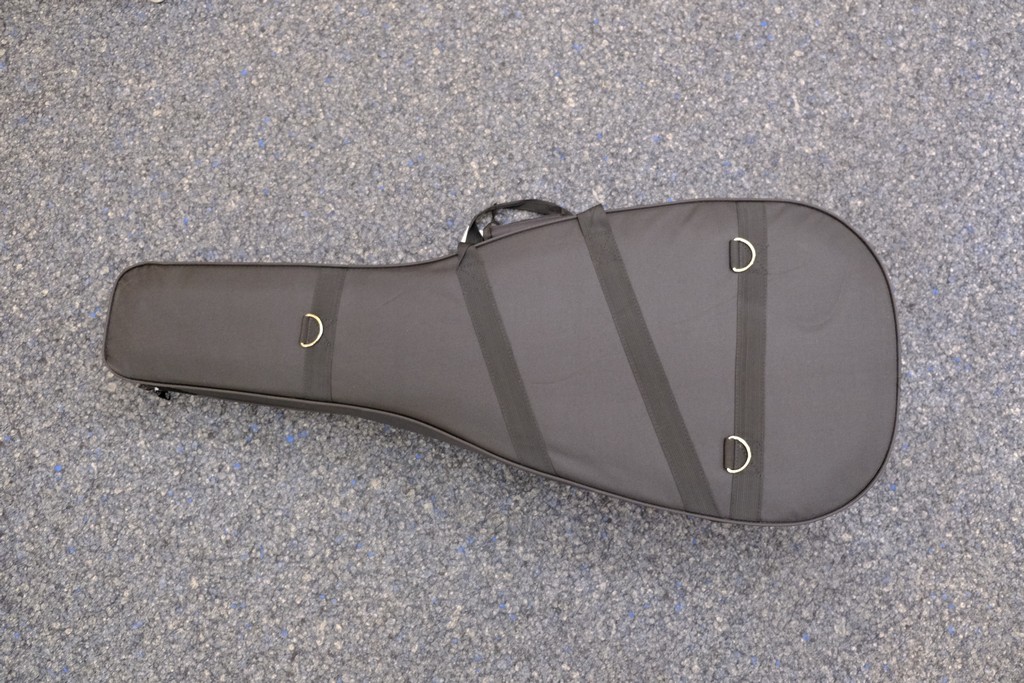 Softcase / Leichtkoffer fr Konzert-Gitarren Bild 3