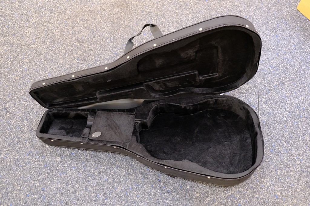 Softcase / Leichtkoffer fr Western-Gitarren Bild 2