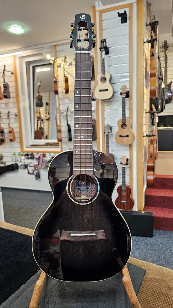 Flight Tenor Ukulele Peter Moss Signature Vollmassiv