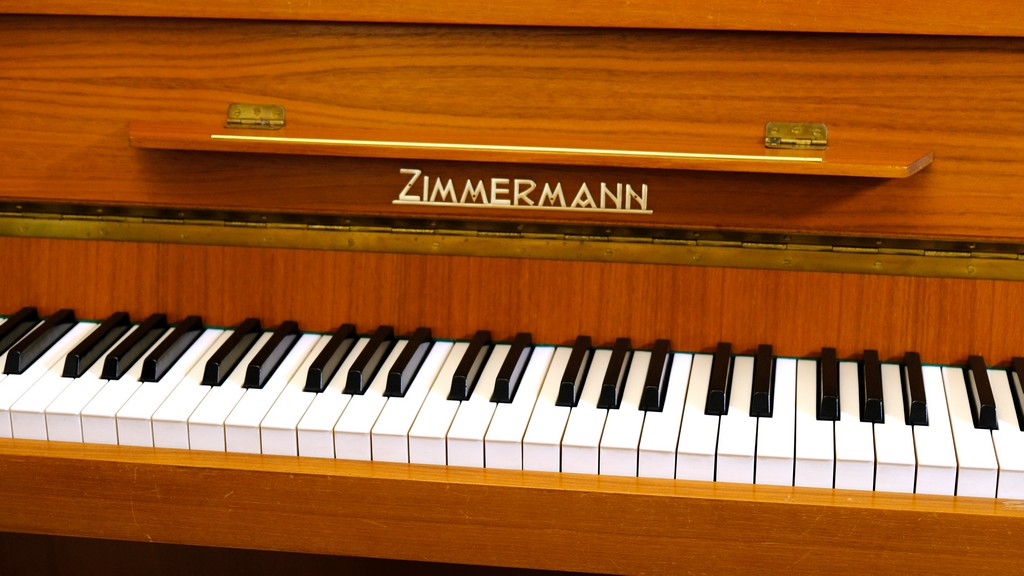 Gebraucht Klavier Zimmermann 107 Baujahr 1976 Bild 2